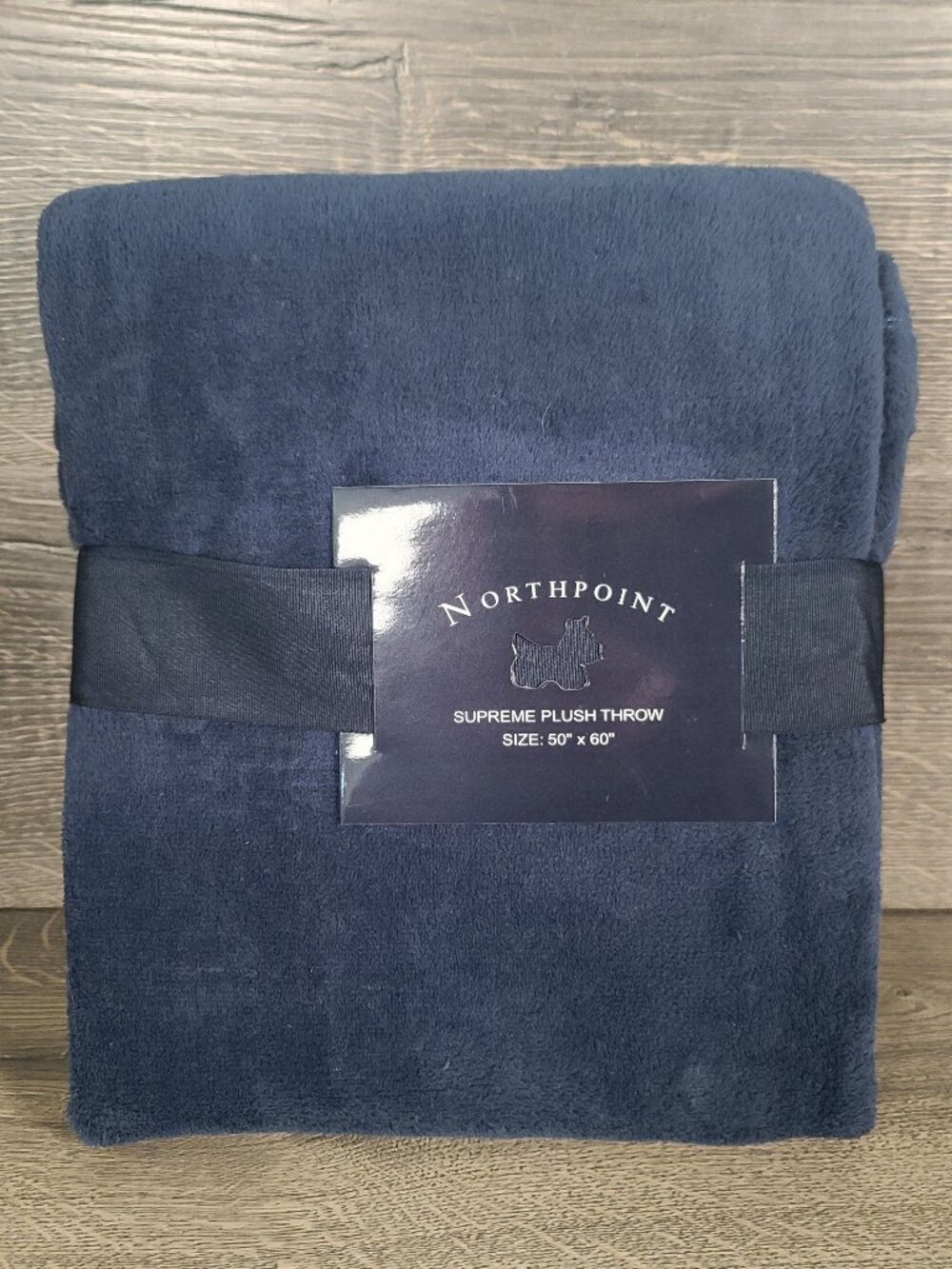 New North Point Supreme Plush Throw 50 x 60 Blue